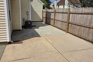 4 Hawthorne Ct, Freehold, NJ 07728 - Photo 25