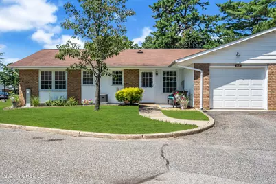110 Buckingham Drive #B, Manchester Township, NJ 08759 - Photo 3