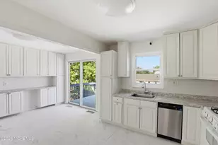 816 Berkeley Ave, Beachwood, NJ 08722 - Photo 9