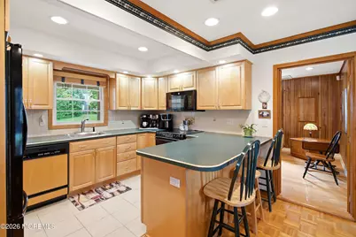 95 Idlebrook Lane, Aberdeen Township, NJ 07747 - Photo 5