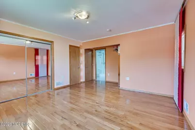221 N Hill Road, Colonia, NJ 07067 - Photo 13