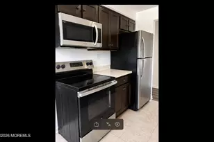 7 Windsor Terrace, Freehold, NJ 07728 - Photo 3