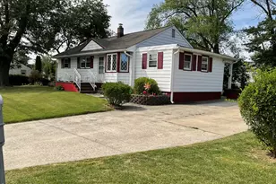 715 Marsha Dr, Neptune Township, NJ 07753 - Photo 3