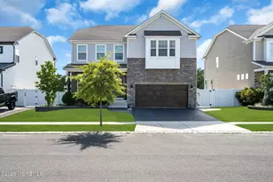 201 Ashburn Ave, Manahawkin, NJ 08050 - Photo 1
