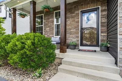 201 Ashburn Avenue, Manahawkin, NJ 08050 - Photo 3