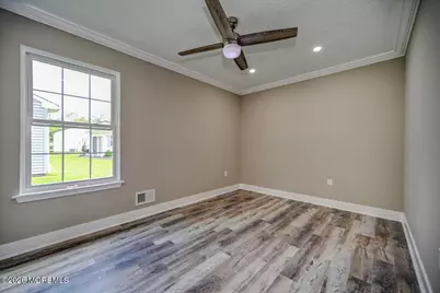 20 Jaffreyton Close #1000, Freehold, NJ 07728 - Photo 21