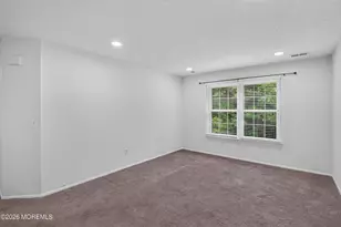 92 Des Moines Ct, Tinton Falls, NJ 07712 - Photo 7