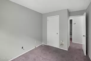 92 Des Moines Ct, Tinton Falls, NJ 07712 - Photo 11