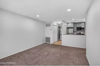 92 Des Moines Court, Tinton Falls, NJ 07712 - Photo 5