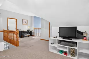 210 Robbins Rd, Neptune Township, NJ 07753 - Photo 25
