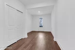 163 Woolley Ct, Oakhurst, NJ 07755 - Photo 3
