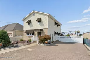 19 Sand Bar Dr, Bayville, NJ 08721 - Photo 3