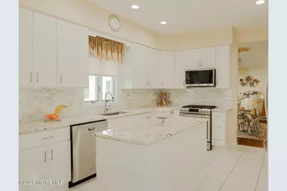 28 Brighton Court, Monroe Township, NJ 08831 - Photo 15