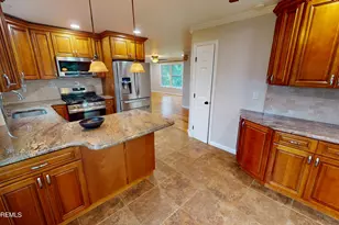 1 Thompson Dr, Leonardo, NJ 07737 - Photo 5