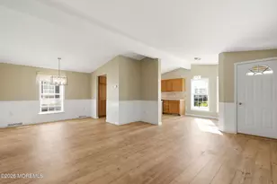 99 Oak Ridge Ln, Manahawkin, NJ 08050 - Photo 7