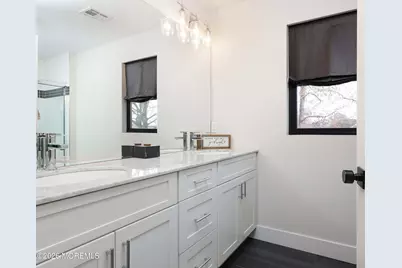 35 Alberta Avenue, North Middletown, NJ 07748 - Photo 23