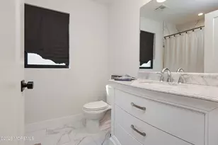 35 Alberta Ave, North Middletown, NJ 07748 - Photo 25