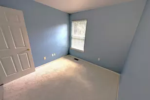 53 Grassmere Ct, Freehold, NJ 07728 - Photo 11