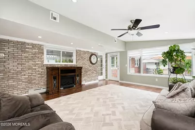 34 W Lincoln Circle, Red Bank, NJ 07701 - Photo 19