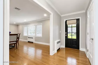 34 W Lincoln Circle, Red Bank, NJ 07701 - Photo 5