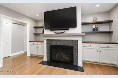 34 W Lincoln Circle, Red Bank, NJ 07701 - Photo 23