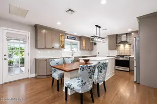 34 W Lincoln Cir, Red Bank, NJ 07701 - Photo 17