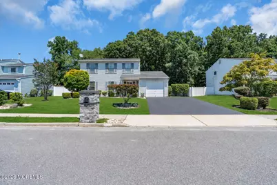 8 Honeysuckle Way, Howell Township, NJ 07731 - Photo 41