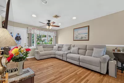 27 W First Street, Keyport, NJ 07735 - Photo 5