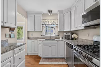 27 W First Street, Keyport, NJ 07735 - Photo 9
