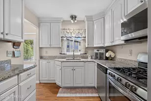 27 W First St, Keyport, NJ 07735 - Photo 9