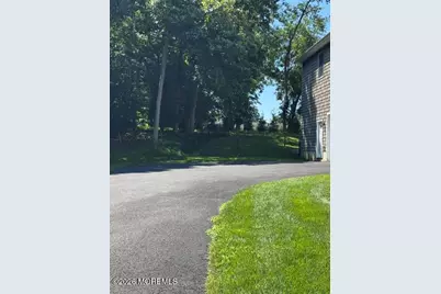 1607 Twin Lakes Drive, Manasquan, NJ 08736 - Photo 3