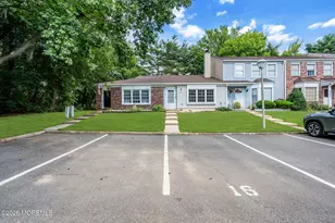 16 Excalibur Ct, Old Bridge Township, NJ 08857 - Photo 5