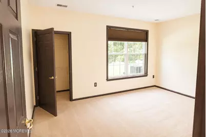 526 Saint Andrews Place, Manalapan Township, NJ 07726 - Photo 7