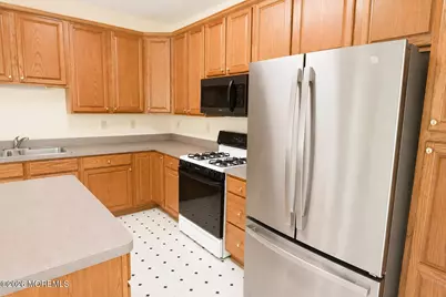 526 Saint Andrews Place, Manalapan Township, NJ 07726 - Photo 15