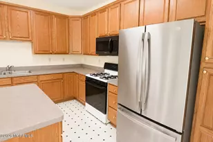 526 St Andrews Pl, Manalapan Township, NJ 07726 - Photo 15