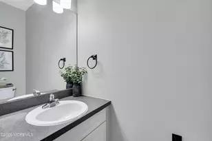 18 Frost Ln, East Windsor Township, NJ 08520 - Photo 5