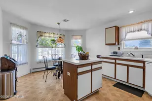 18 Prince Charles Dr, Toms River Township, NJ 08757 - Photo 11
