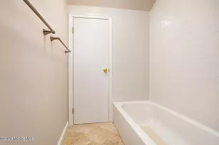 10 Madison Ct, Manalapan Township, NJ 07726 - Photo 25