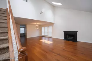 10 Madison Ct, Manalapan Township, NJ 07726 - Photo 3
