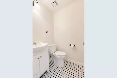 10 Madison Court, Manalapan Township, NJ 07726 - Photo 7