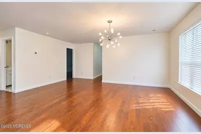 10 Madison Court, Manalapan Township, NJ 07726 - Photo 5