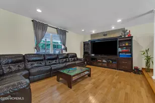 6 Rizzo Ct, Howell Township, NJ 07731 - Photo 3