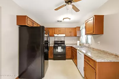 65 A Yorktowne Parkway #A, Whiting, NJ 08759 - Photo 13