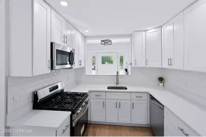 95 Larkspur Court, Toms River Township, NJ 08755 - Photo 5
