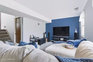 209 Hearth Ct W, Lakewood, NJ 08701 - Photo 9