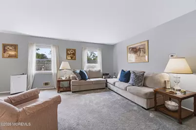 209 Hearth Court W, Lakewood, NJ 08701 - Photo 3