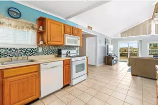 35 Mirror Lake Dr, Little Egg Harbor, NJ 08087 - Photo 7