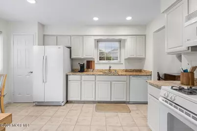 86 Almond Road, Freehold, NJ 07728 - Photo 3