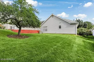 86 Almond Rd, Freehold, NJ 07728 - Photo 21