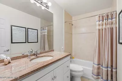 86 Almond Road, Freehold, NJ 07728 - Photo 17